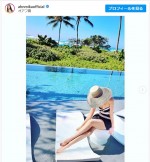 【写真】アンミカ、夫婦でハワイ満喫中　プライベートプールでの優雅な姿に反響「スタイル抜群」「写真集みたい」