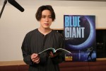 映画『BLUE GIANT』のアフレコに挑む間宮祥太朗