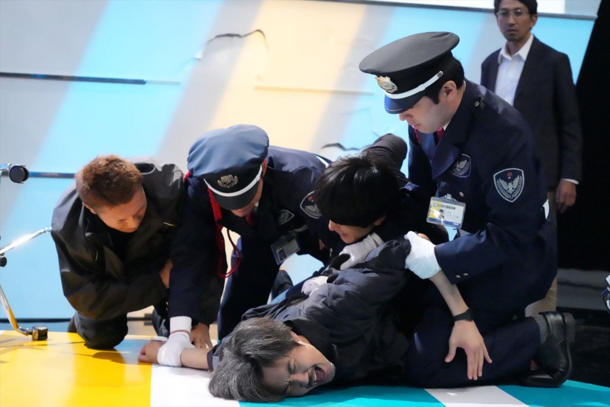 長澤まさみ×眞栄田郷敦×鈴木亮平が最終話にむけて思いを語る　『エルピス』ついにクランクアップ
