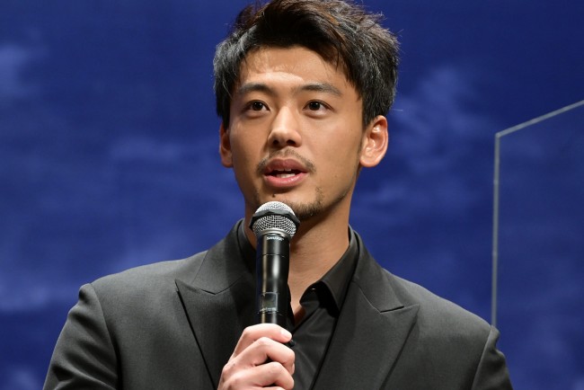 竹内涼真 大学時代のサッカー部の監督らに感謝 踏み出すきっかけになった 22年1月17日 写真 エンタメ ニュース クランクイン