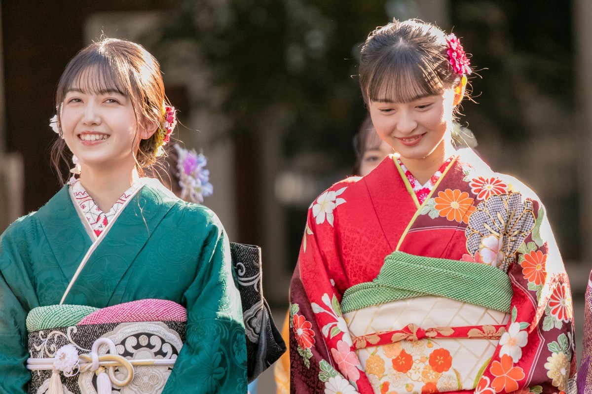 乃木坂46・久保史緒里ら“新・花の2001年組”が新成人　振袖姿お披露目