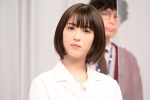 浜辺美波、『ドクターホワイト』取材会に登場