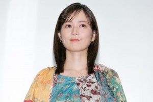 映画『コンフィデンスマンJP 英雄編』初日舞台あいさつに登壇した生田絵梨花