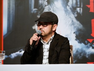 映画『牛首村』完成報告会見に登壇した清水崇監督