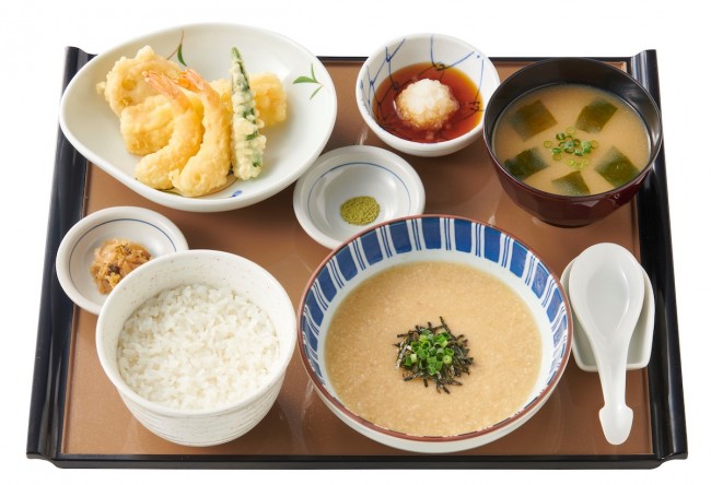 やよい軒、春の新作は「静岡とろろ汁と天ぷらの定食」　静岡発祥の名物料理