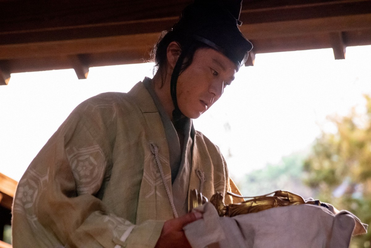 『鎌倉殿の13人』“八重”新垣結衣、墓前で号泣に視聴者もらい泣き「つらすぎるよ…」