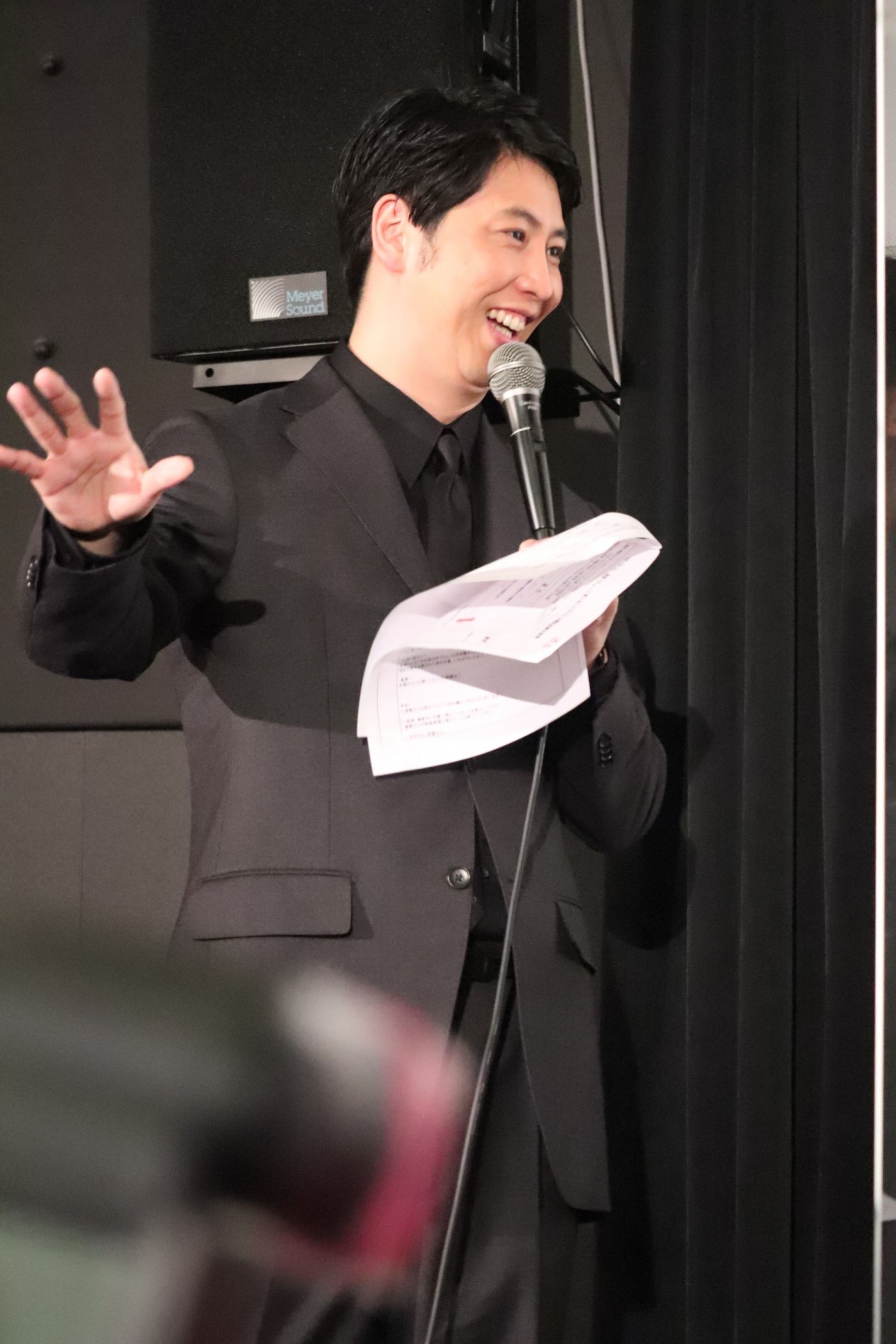 池松壮亮＆伊藤沙莉が爆笑　ニューヨーク屋敷、映画の舞台あいさつに本音「やりづらい！」