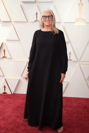 ジェーン・カンピオン、第94回アカデミー賞レッドカーペットにて