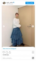 鷲見玲奈の私服姿　※「鷲見玲奈」インスタグラム