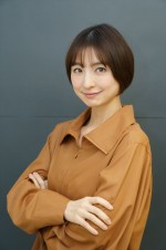 ドラマ『クロステイル ～探偵教室～』に出演する篠田麻里子