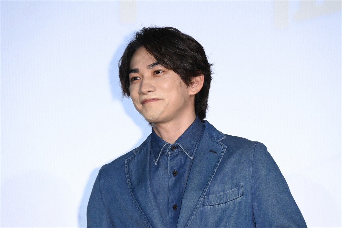 赤楚衛二、『チェリまほ』で心に残るセリフは“愛してる”「覚悟も含めて好きな言葉」