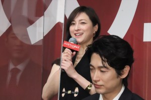 広末涼子、映画『バスカヴィル家の犬　シャーロック劇場版』完成報告会に登場