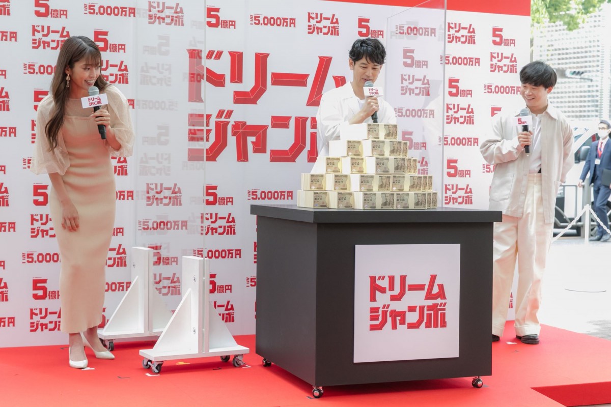 岡副麻希、毎晩夫婦で行うストレッチを告白「夢中になっています」