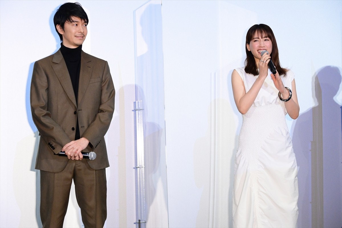 長谷川博己、『麒麟がくる』以来の主演作は「辛かった」と胸中吐露　綾瀬はるかの「ピロちゃん」呼びには照れ笑い