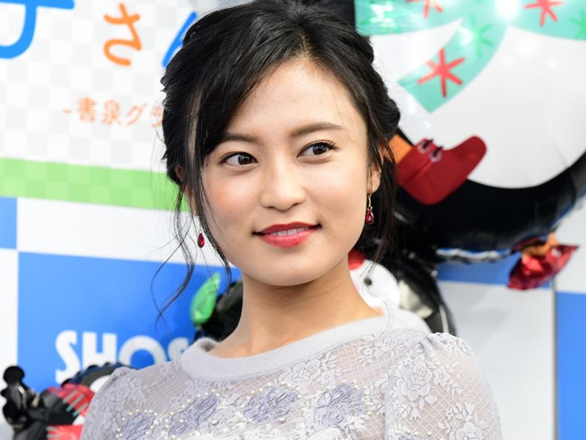 小島瑠璃子(2018年撮影)