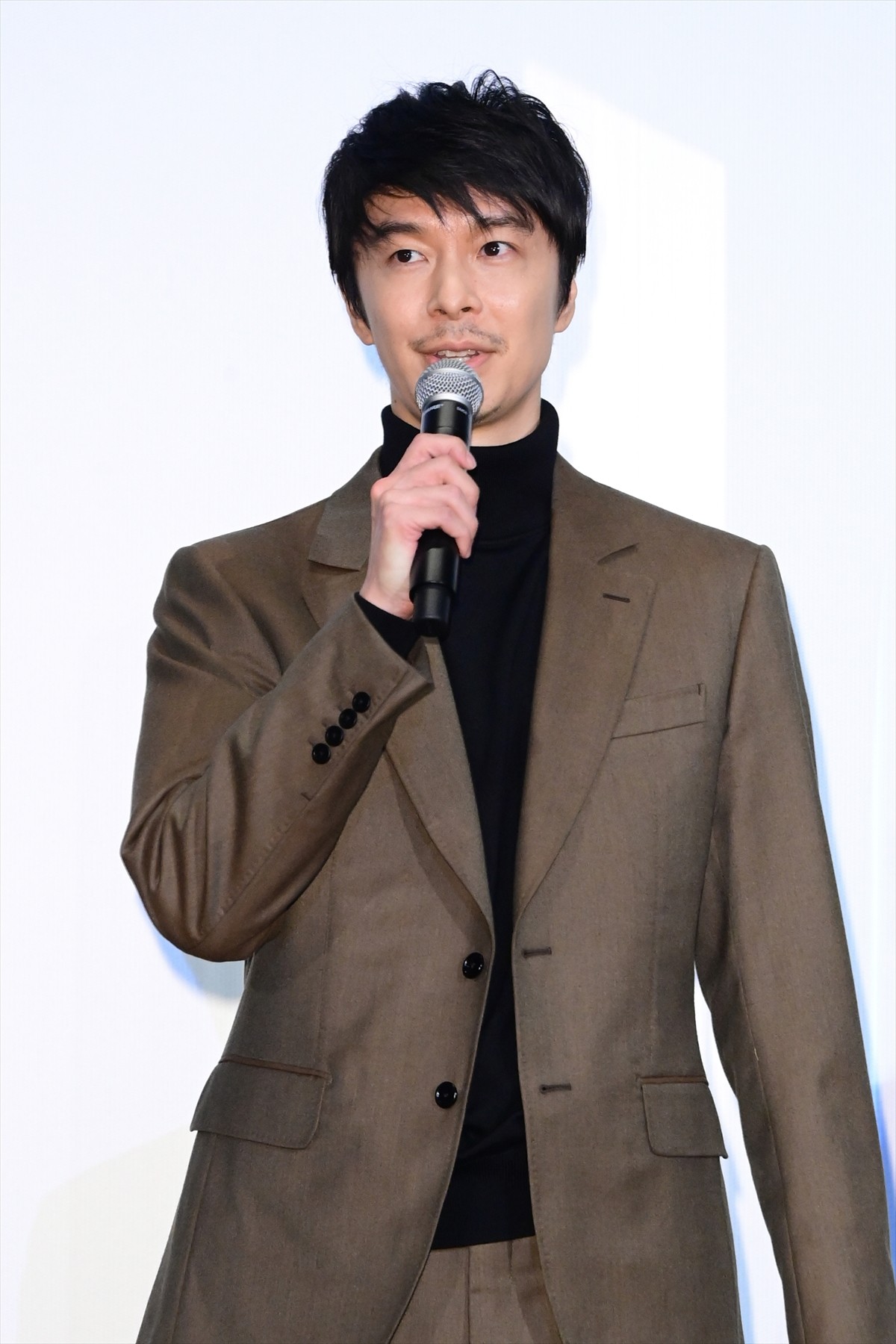 長谷川博己、『麒麟がくる』以来の主演作は「辛かった」と胸中吐露　綾瀬はるかの「ピロちゃん」呼びには照れ笑い