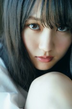 乃木坂46賀喜遥香1st写真集 『まっさら』より