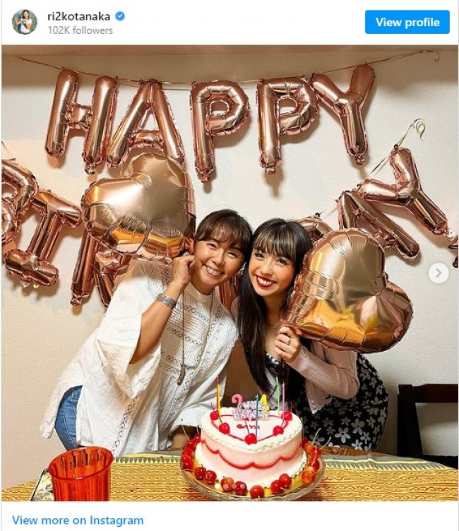 娘の誕生日をお祝いする田中律子 ※「田中律子」インスタグラム