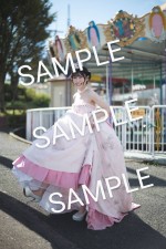 東村芽依1st写真集店舗別特典ポストカード（TSUTAYA）