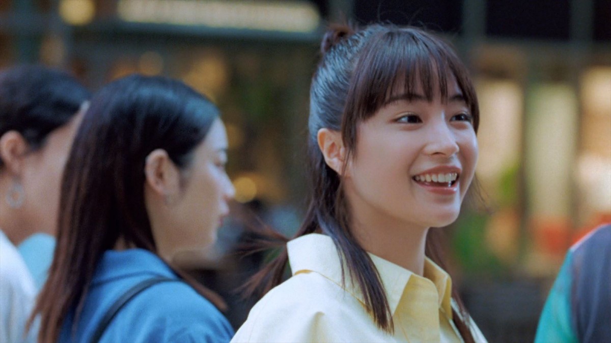 広瀬すず、1人でテレビを見ていた時に「ゾッとしました（笑）」