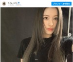 【写真】TWICE・サナの“さらさら姫カットヘア”をファン絶賛　「可愛い!!!」「大優勝すぎる」の声