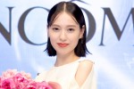 【写真】戸田恵梨香、白ドレスで登場　ポジティブに過ごす秘訣は「自分を信じてあげること」