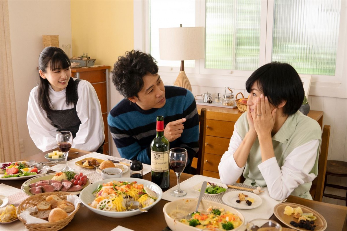 映画『月の満ち欠け』、大泉洋＆柴咲コウ演じる夫婦の幸せいっぱいの場面写真解禁