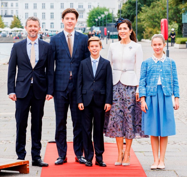 （写真）デンマーク王室、女王の孫4人から王子・王女の称号はく奪 それぞれ自由な人生を歩むため セレブ＆ゴシップ ニュース ｜クランクイン！