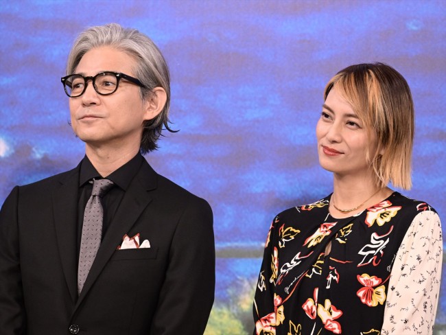 写真）吉岡秀隆、“妻”となった柴咲コウの印象を明かす「目を見開いて 