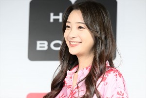 足立梨花メモリアル写真集『リリカル』発売イベントに出席した足立梨花