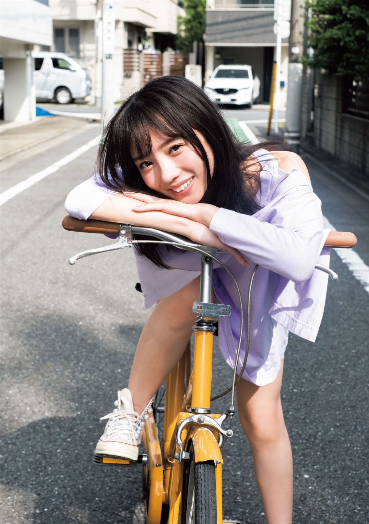 日向坂46・高橋未来虹＆森本茉莉、仲良しペアでセーラー服姿披露