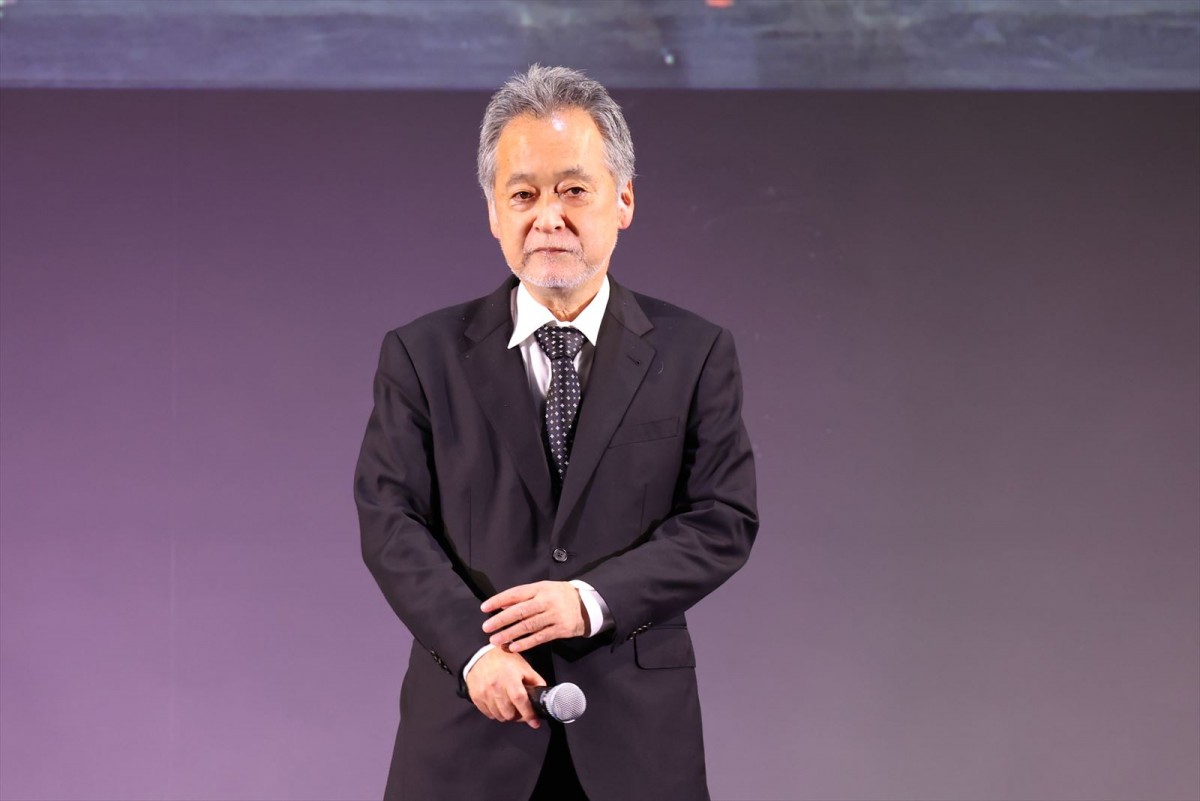 宝塚OGのパフォーマンスで開幕！　橋本愛＆二宮和也が熱い映画愛を語る＜第35回東京国際映画祭＞
