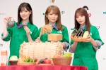 【写真】乃木坂46・秋元真夏＆山下美月＆与田祐希、つなぎ姿で登場