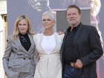 （左から）メラニー・グリフィス、ジェイミー・リー・カーティス、アーノルド・シュワルツェネッガー