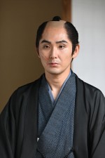 正月時代劇『いちげき』に出演する松田龍平