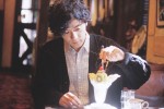 稲垣吾郎が主演した映画『窓辺にて』場面写真