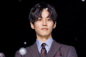 松坂桃李、映画『ラーゲリより愛を込めて』スノーカーペットイベントに登場