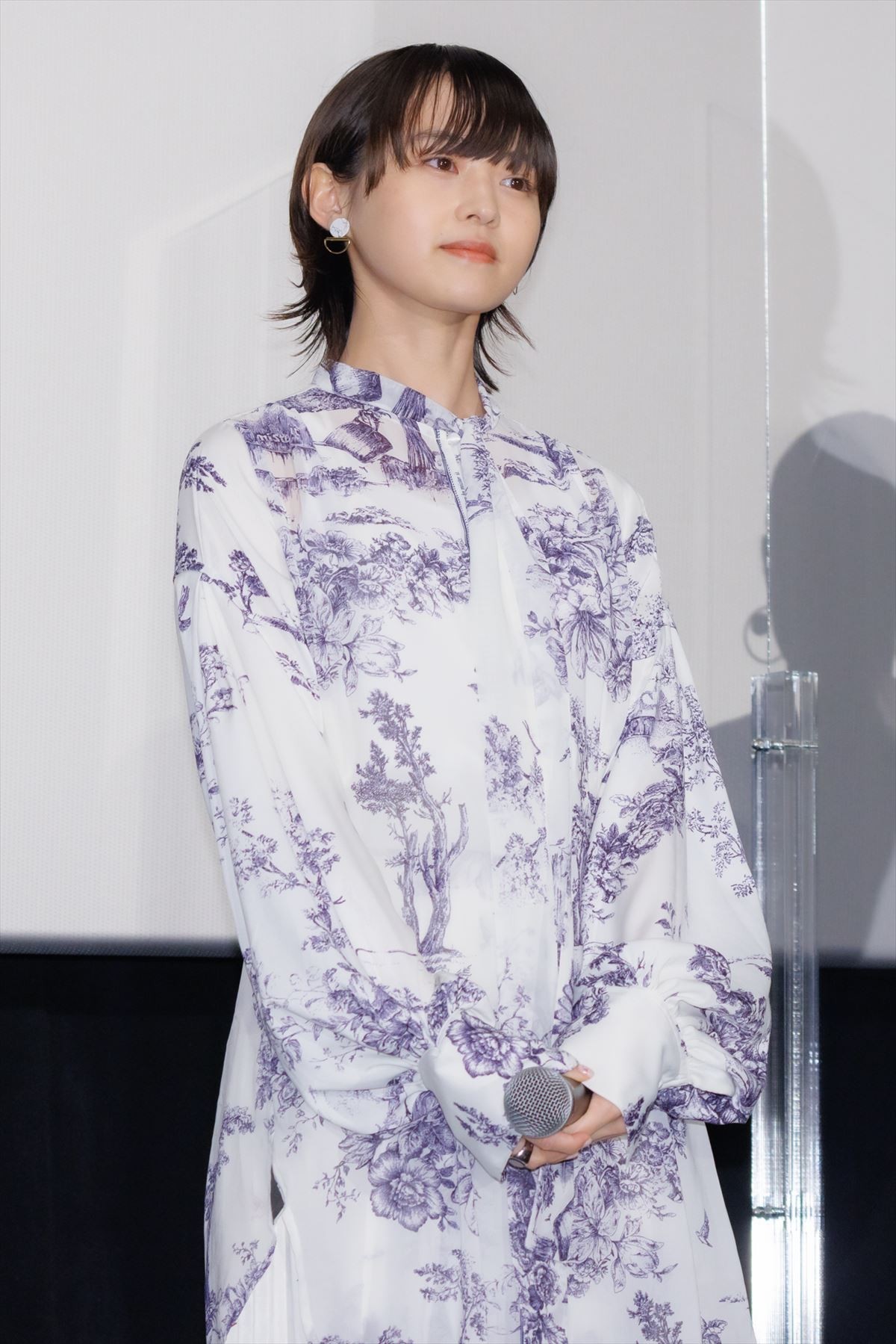 北村匠海、友情出演作イベントにサプライズ登場　約5分の出番に自虐「撮影期間も短く、登壇時間も短い」