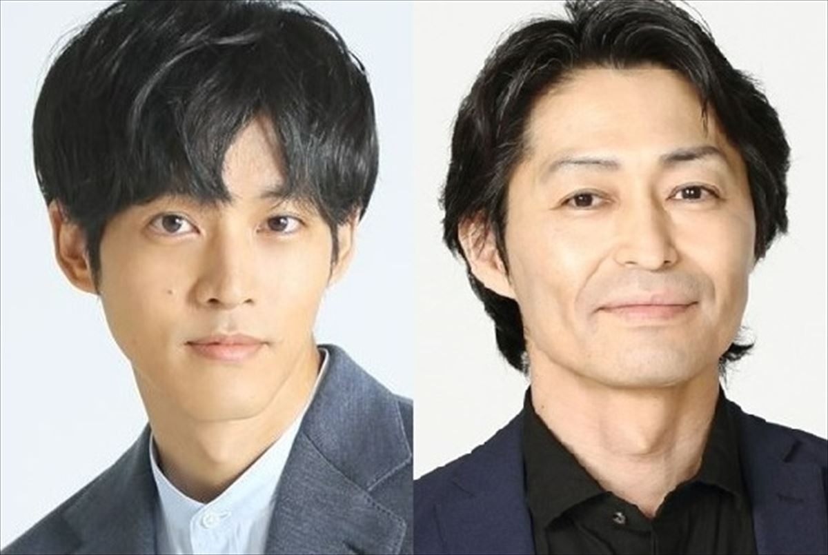 (左から)松坂桃李、安田顕