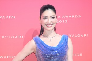 アン ミカ、「BVLGARI AVRORA AWARDS 2022」ゴールデンカーペットセレモニーに登場