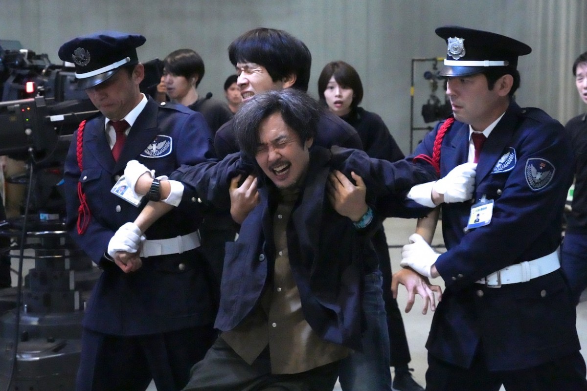 『エルピス』最終回　“浅川”長澤まさみと“斎藤”鈴木亮平の握手の意味と残された“希望”