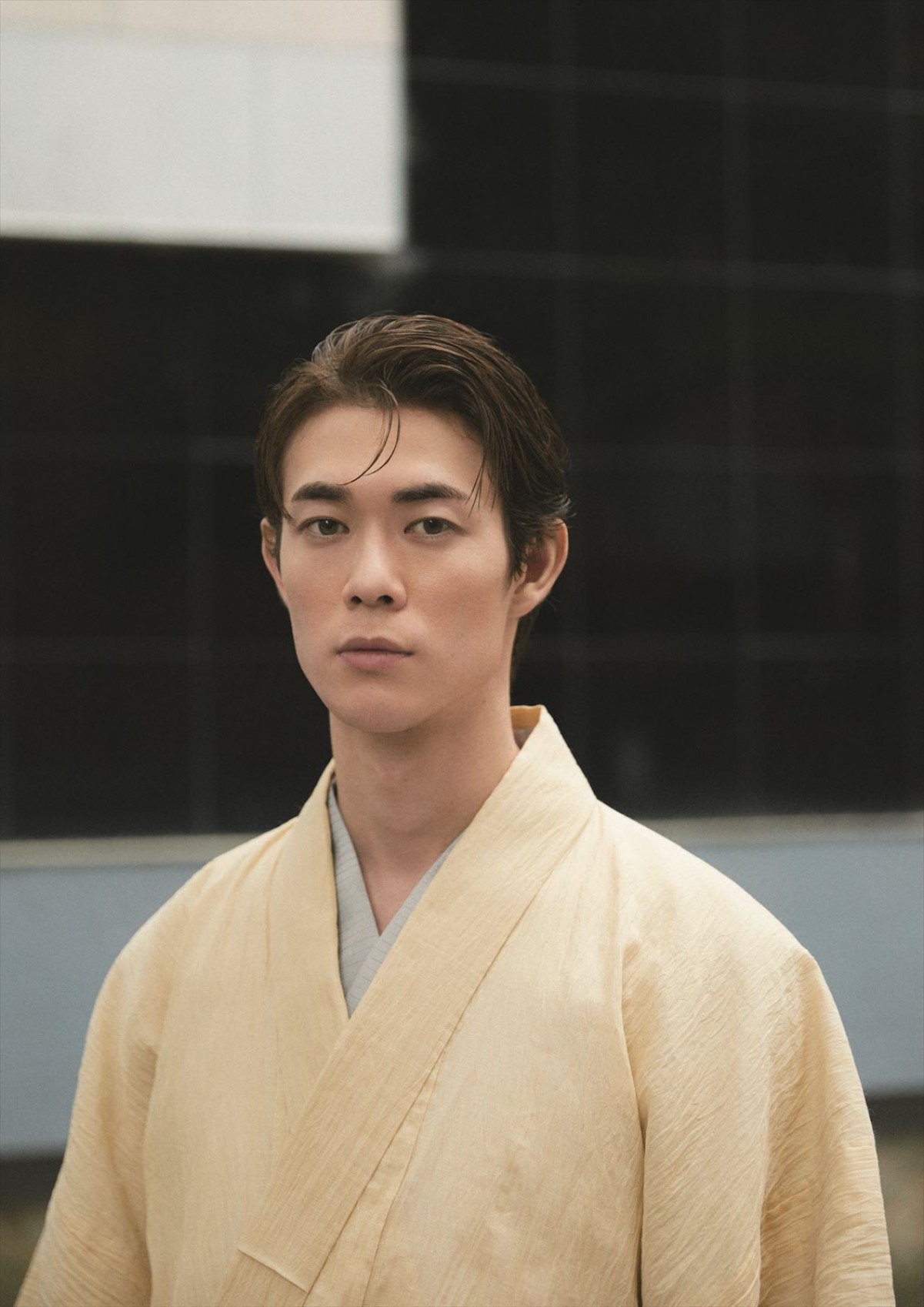 宮沢氷魚、初写真集『Next Journey』1.20発売　カバー公開＆オンラインサイン会開催決定