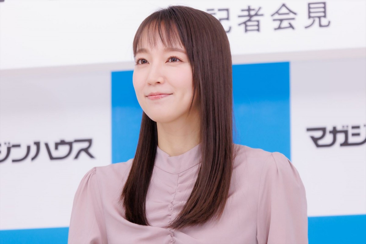 吉岡里帆、芸能生活10周年をファンに感謝「愛情のある言葉によって生かされていた」