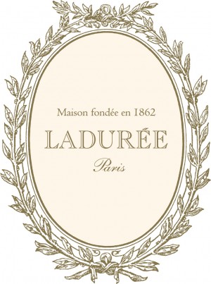 「ストロベリーアフタヌーンティー with LADURÉE　～マリー・アントワネットの世界～」20230125