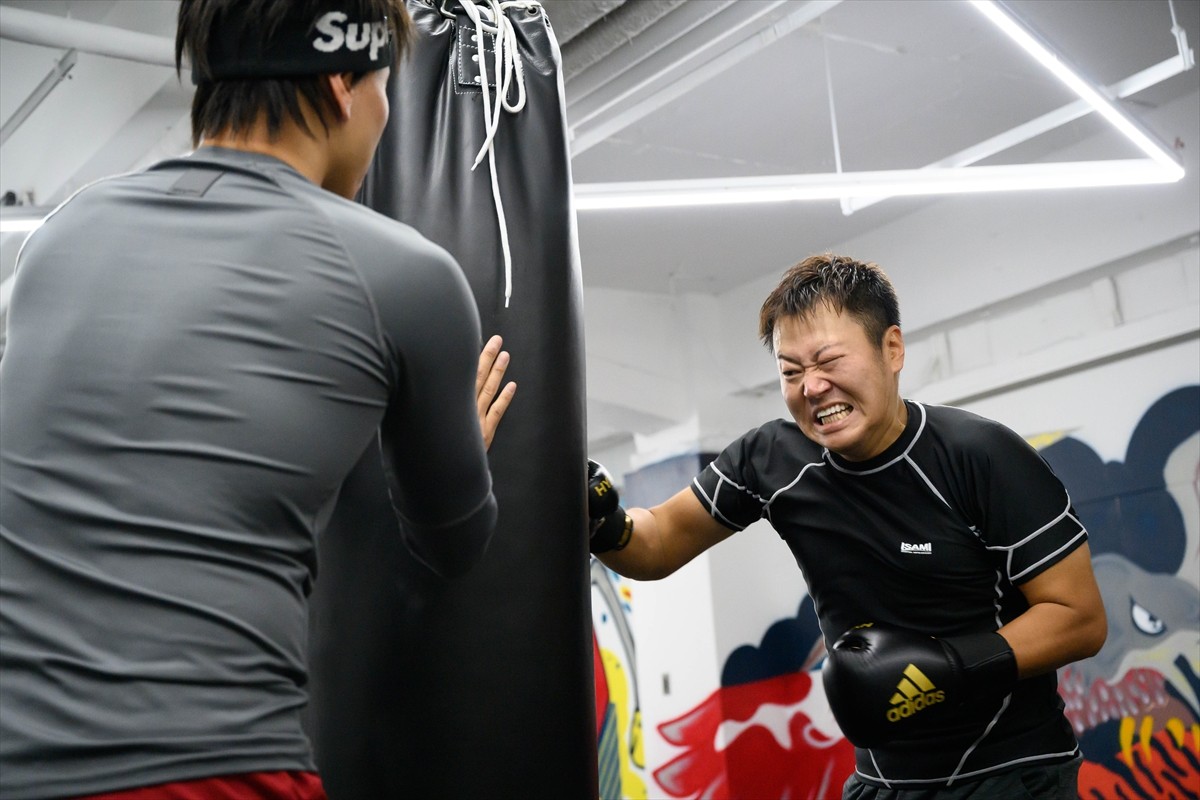 遠藤要、不祥事で「人生終わった」諦めの日々からの出口を探してーー格闘技デビューで見せたい役者魂