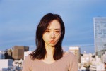 ドラマ『バツイチがモテるなんて聞いてません』に出演する岩井堂聖子