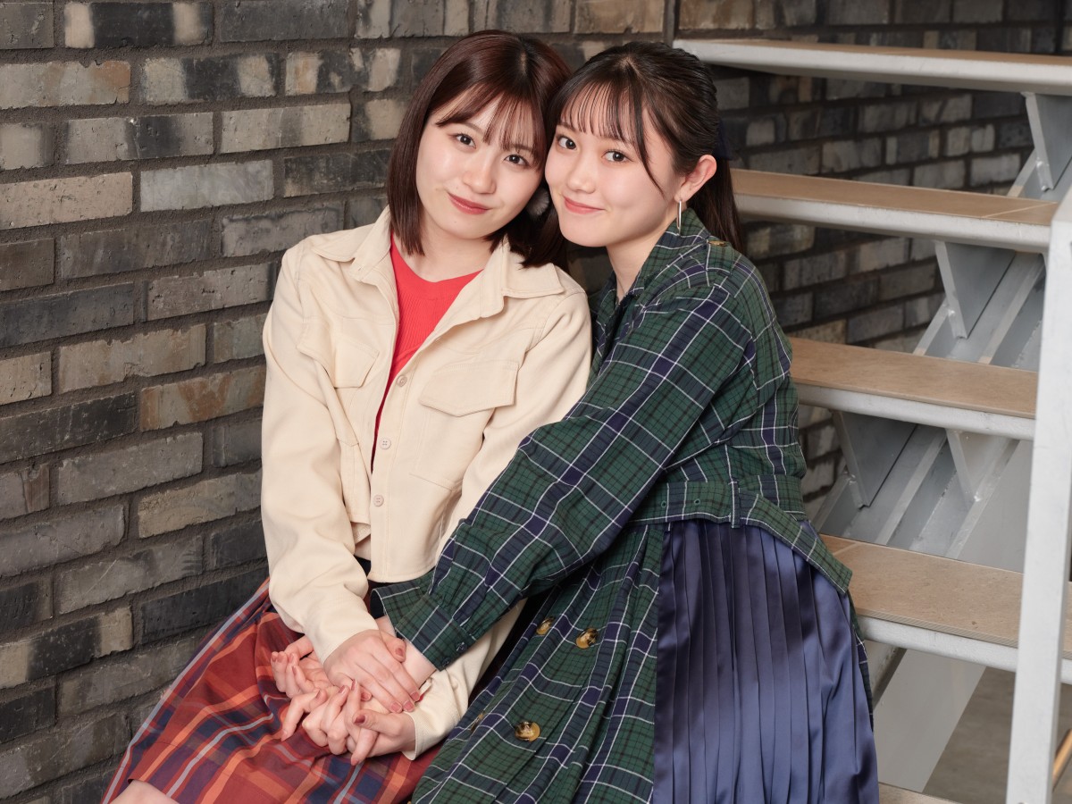 つばきファクトリー(左から)浅倉樹々、小野田紗栞