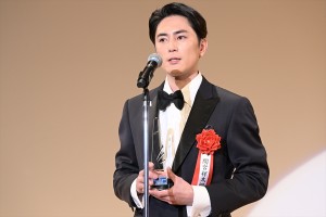 間宮祥太朗、2023年 エランドール賞 授賞式に登場