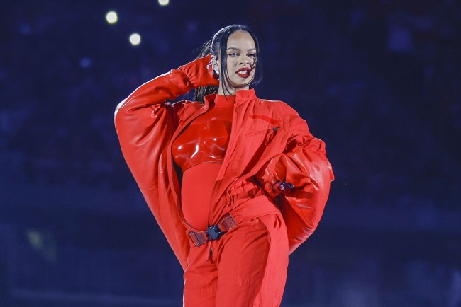 リアーナ、Rihanna　the halftime show the NFL Super Bowl　Feb 12， 2023