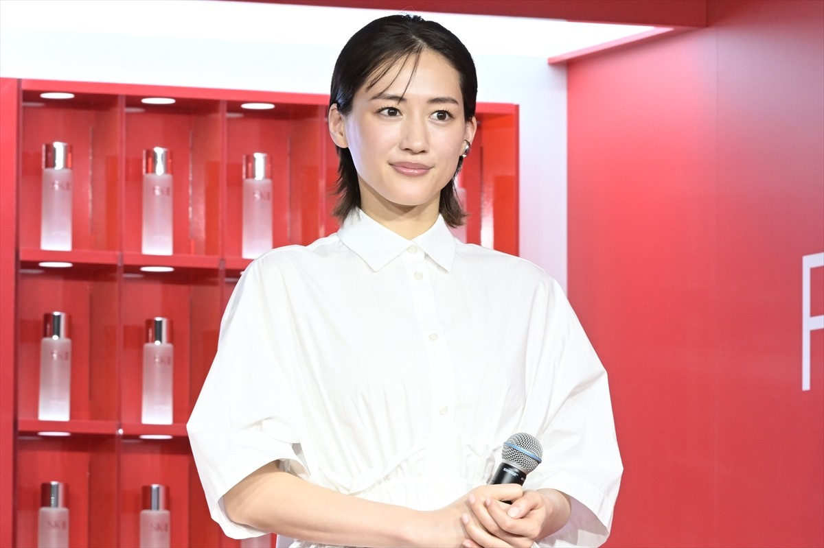 綾瀬はるか、美肌の秘訣を告白　新社会人・池江璃花子選手にもエール
